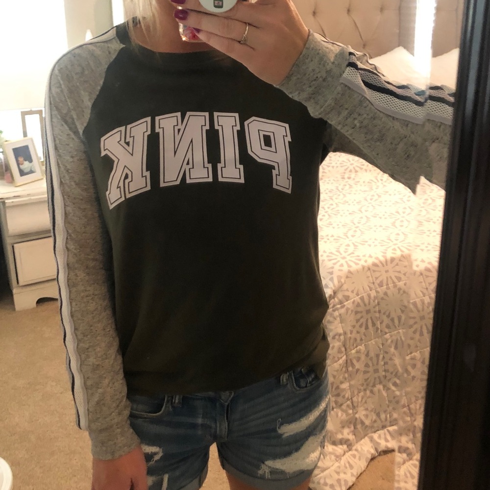 Victoria’s Secret PINK ⚾️ Baseball tee